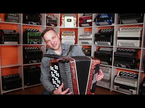 Видео: Мини обзор Баян Дебют