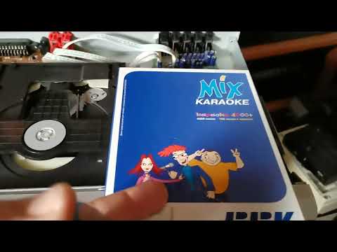Видео: BBK DV826X - DVD-караоке система - неисправность, внутреннее устройство .