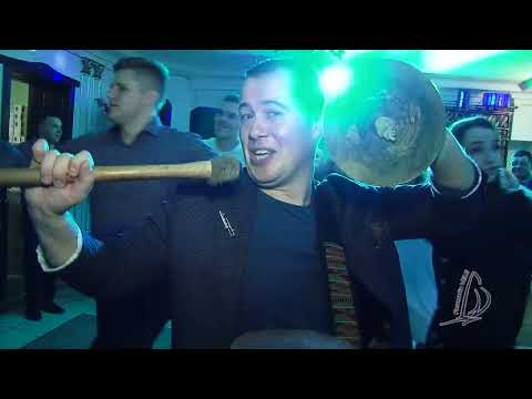 Видео: Болгарская песня - "Гола ученичка". Поют молдаване! Музыканты на свадьбу - 068274655.#группаПарусник