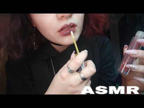Видео: АСМР 100 слоев блеска 💫| 100 layers of asmr lipgloss 🫦