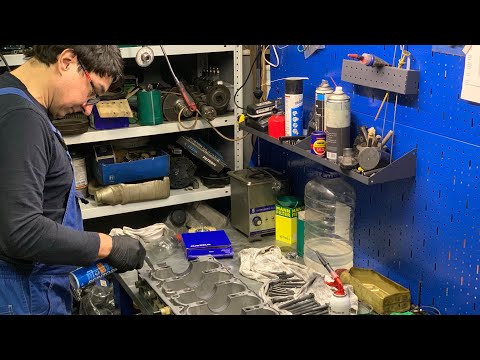 Видео: Установка коленвала - №1 инструкция по сборке дизельного мотора Вольво.