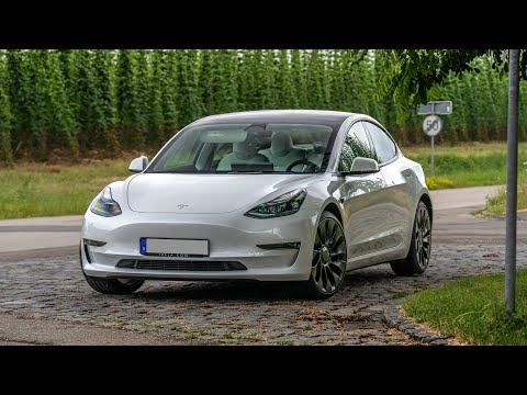 Видео: Бескомпромиссная электрическая мощь: Все, что вам нужно знать о Tesla Model 3 Performance