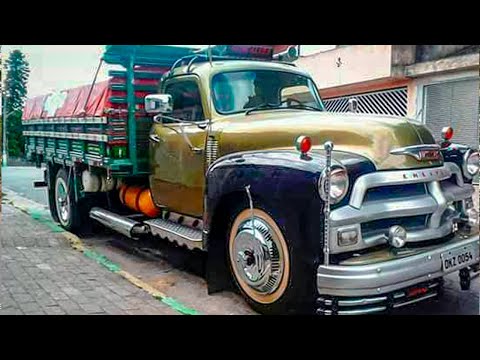 Видео: ОЧЕНЬ СТАРЫЕ ГРУЗОВИКИ, У КОТОРЫХ НЕТ ГОДА, НО ЕСТЬ ВЛАДЕЛЕЦ — ТОЛЬКО СТАРАЯ ГВАРДИЯ ТРАНСПОРТА