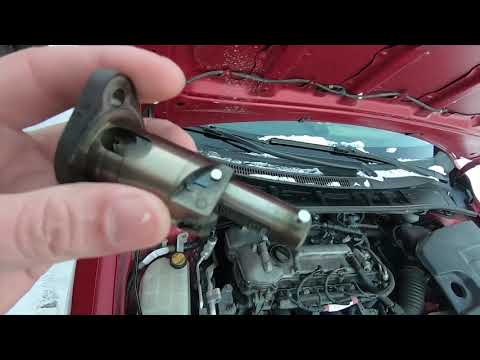 Видео: Тойота Королла 150 как натянуть цепь