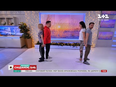 Видео: Супруги фитнес-тренеров Ксения Литвинова и Николай Дацюк показали, как делать парную гимнастику