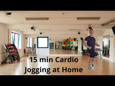 Видео: 15-минутная тренировка в помещении с бегом | Кардиотренировка дома | Сжигание жира и заряд энергии