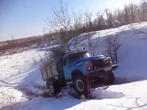Видео: ЗИЛ 130 полный привод 4x4! Угол подъёма 45 градусов. Царь горы! Russian off-road ZIL 4x4