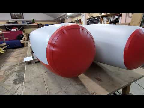 Видео: Вклеиваю транцы в баллоны для катамарана ПРОСТОР