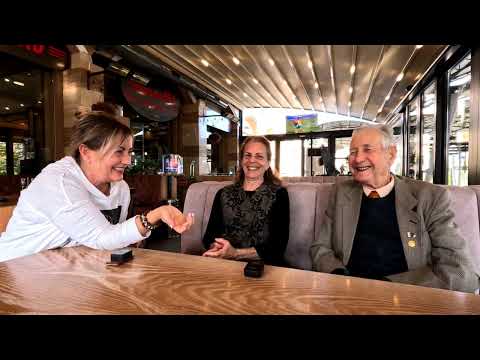 Видео: ОТ АМЕРИКА ДО БЪЛГАРИЯ С АКОРДЕОН!!!