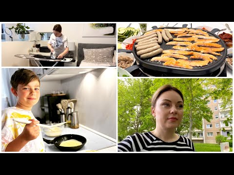 Видео: Артёмка научился печь блины/ В гостях у друзей/ Оригинальный стол😘