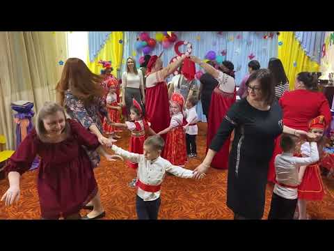 Видео: Утренник 8 Марта "Ярмарка для мамы" (средняя группа)