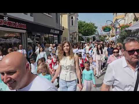 Видео: Най-мащабният 24 май в Бургас