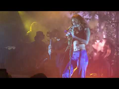 Видео: Луна - Огонёк live @Зеленый театр, Киев 15 сентября 2018