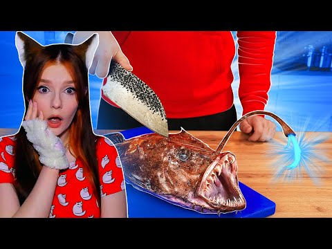 Видео: ПОВТОРЯЕМ РЕДКУЮ УЛИЧНУЮ ЕДУ СО ВСЕГО МИРА/МОРСКОЙ ЧЕРТ/РАДУЖНЫЕ ШАРИКИ/РЕДКИЙ ХОТ-ТОГ РЕАКЦИЯ