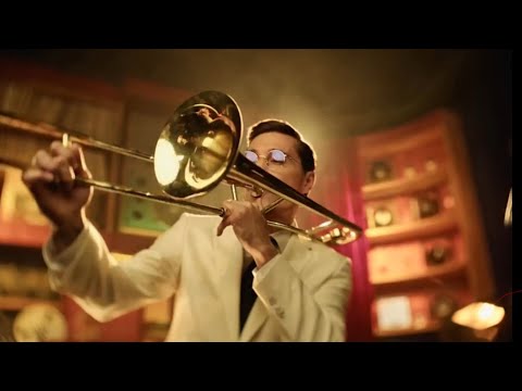 Видео: Дима Билан в рекламе Jusbox perfumes для сети магазинов «Рив Гош»