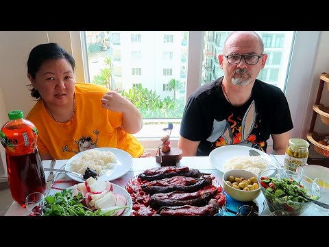 Видео: Мукбанг Фаршированные баклажаны по турецки. Первый мукбанг из дома в Турции