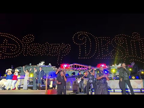Видео: Крещение Disney Destiny — 4K 60 кадров в секунду крупным планом — полное шоу — Disney Cruise Line