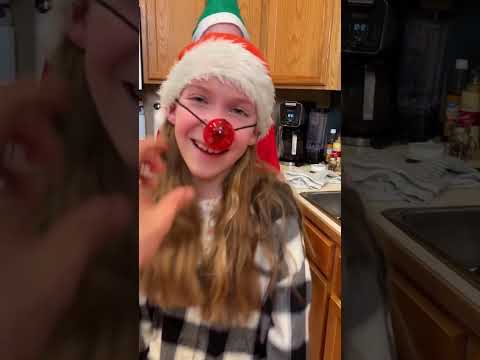 Видео: Рождественская игра «Задувание свечей» 🕯️