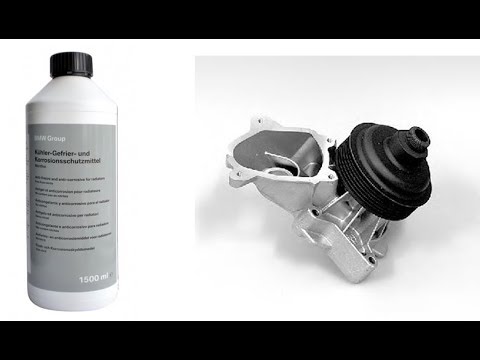Видео: Замена помпы и антифриза на BMW
