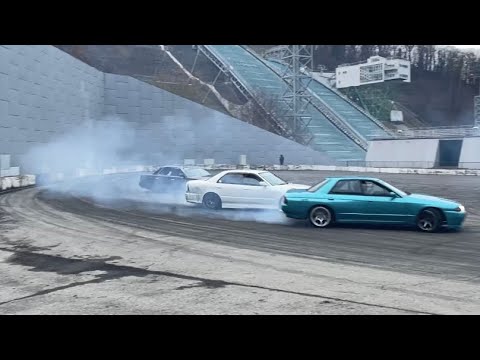 Видео: ДРИФТ НА ПЛОЩАДКЕ СДЧ | В ПОИСКАХ РУЛЕЖКИ НА R32