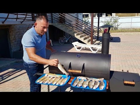 Видео: РЫБА ГОРЯЧЕГО КОПЧЕНИЯ. Как ВКУСНО Коптить РЫБУ ФОРЕЛЬ. ENG SUB.