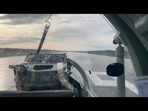 Видео: Полет на L 39 Albatros. Звук ласкает слух..