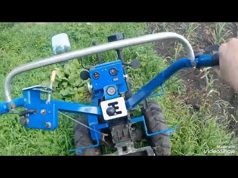 Видео: Мотоблок Скаут со скобой. Уборка однозубки чеснока 2025.