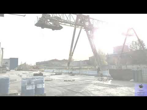 Видео: Демонтаж козлового крана в Подольске 1