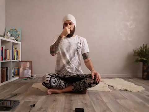 Видео: Легкое пробуждение с крийя-йогой