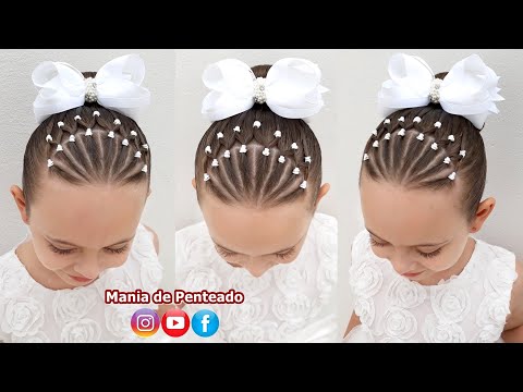 Видео: Быстрая и простая прическа для маленькой принцессы / Прическа с резинками для девочек
