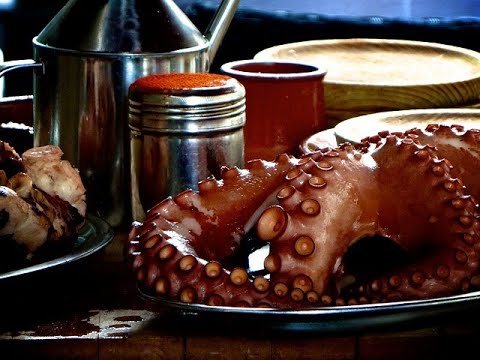 Видео: Октопод по гръцки(лесна и вкусна рецепта)!