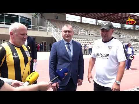Видео: Президент Алан Гаглоев встретился с участниками футбольного клуба «Барсаланы».