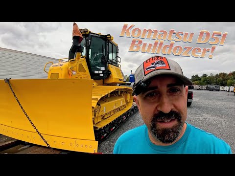 Видео: Крупногабаритный бульдозер! Komatsu D51 из Карлайла, Пенсильвания, в Конкорд, Северная Каролина!