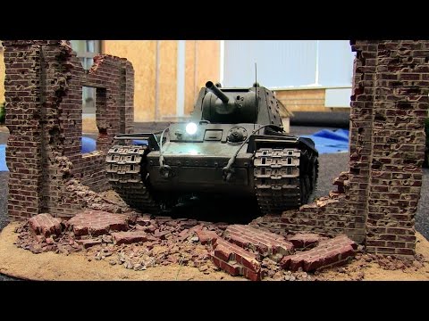 Видео: Танки на радиоуправлении "Танковый Триатлон 2016"