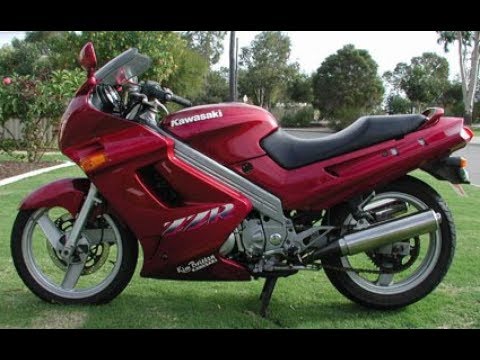 Видео: Kawasaki ZZR 250 обзор разгон характеристики покатушка!