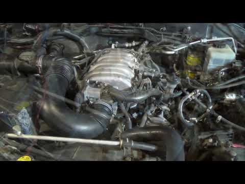 Видео: Тойота Ленд Крузер 100 2UZ-FE. Текущие форсунки и подсосы.