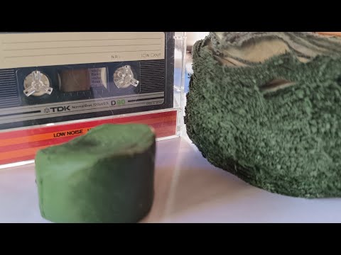 Видео: Полировка футляров аудиокассет в домашних условиях. Музыка SONY CHF. Mixed Emotions - I Never Get Up
