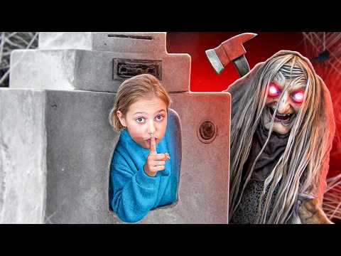 Видео: СТРАШНАЯ Подруга МАМЫ! Что скрывает мама от Амельки!