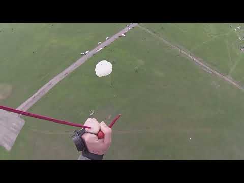 Видео: Прыжок с парашютом Д 1-5у.