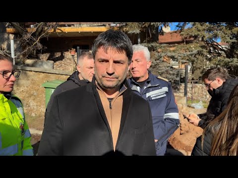 Видео: Труп на жена е открит под руините на взривилата се къща в Банкя