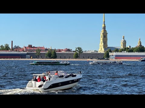 Видео: 4К Санкт-Петербург июнь 2024 Дворцовая набережная, пристани, Нева, Эрмитаж.