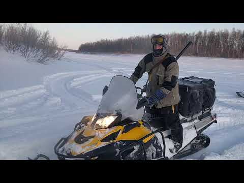 Видео: Штурм берега реки Ярудей на BRP Ski-Doo Skandic SWT 550F
