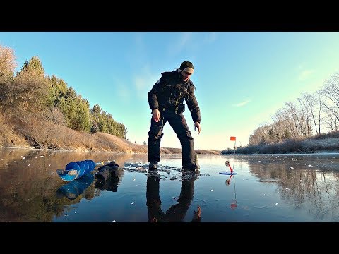 Видео: Первый лед 2019-2020. Рыбалка на жерлицы!