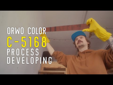 Видео: Проявка по процессу ORWO COLOR C 5168