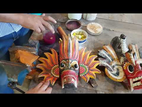 Видео: Сувениры из дерева в Канди на Шри-Ланке. Эбеновое дерево. Magic wood