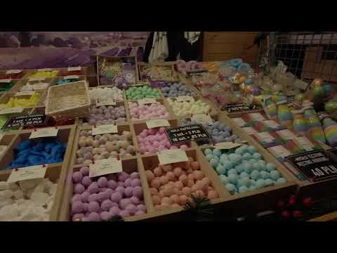 Видео: Рождественская ярмарка в Варшаве 2024. Спешите посетить без толп туристов. Пробежимся быстро?)