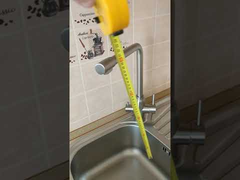 Видео: Высокий смеситель разбрызгивает воду. Что делать?