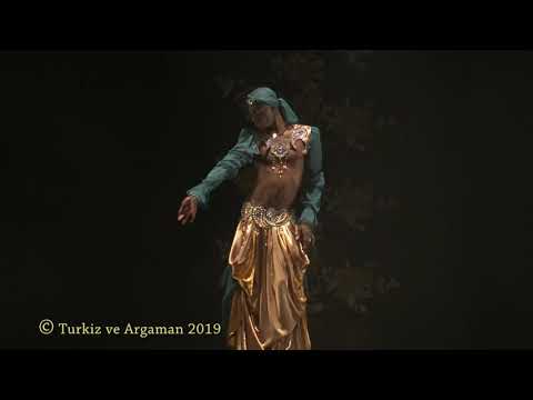 Видео: Rachid Alexander Male Belly Dancing to Sirt El Hob, Oum Kalthoum танец живота