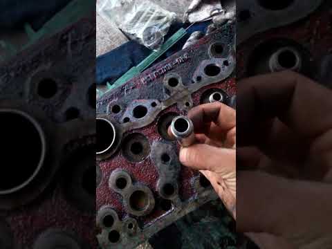 Видео: Замена втулок клапанов мтз,дома.