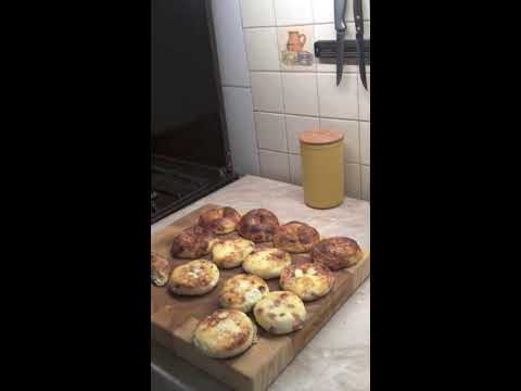 Видео: 🎥 Кулінарний стрім: Сирники та творожні бейгли! 🧑‍🍳🔥LIVE!  #сирники #творожнібейгли #кулінарнийстрім